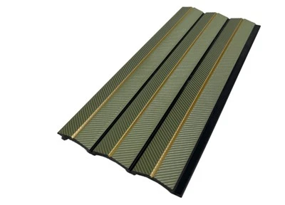 Zelený rýhovaný nástěnný panel PS pro dekoraci interiéru